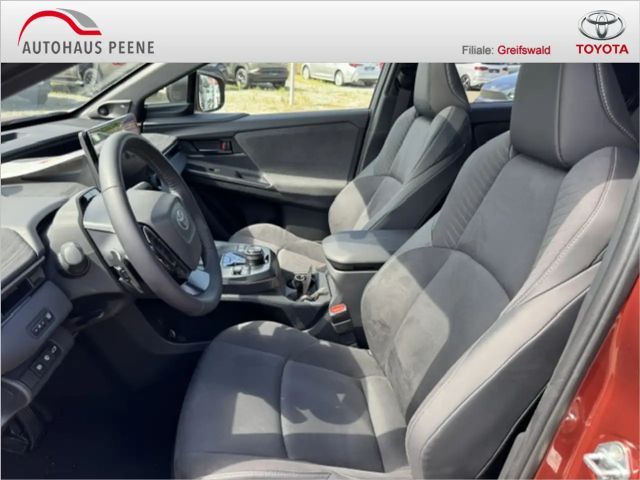 Toyota C-HR+