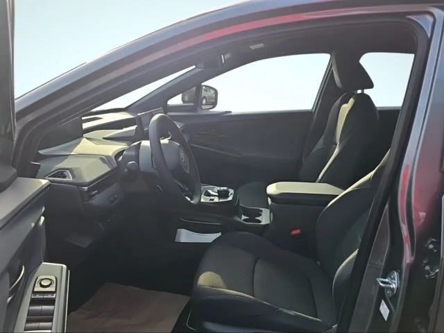 Toyota C-HR+