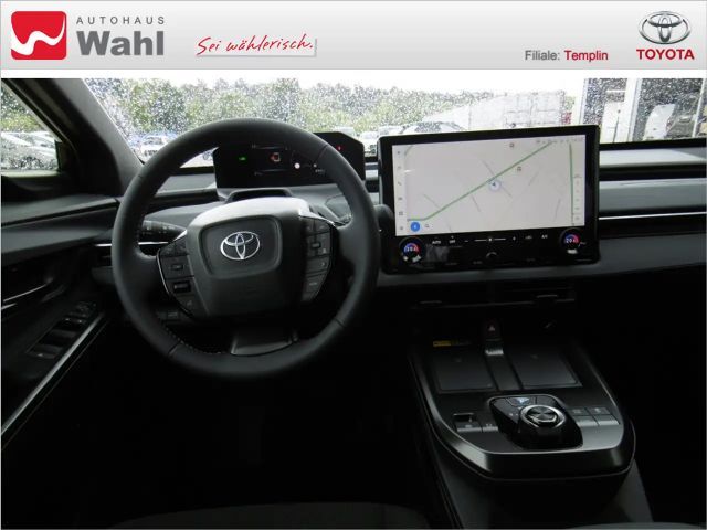 Toyota C-HR+