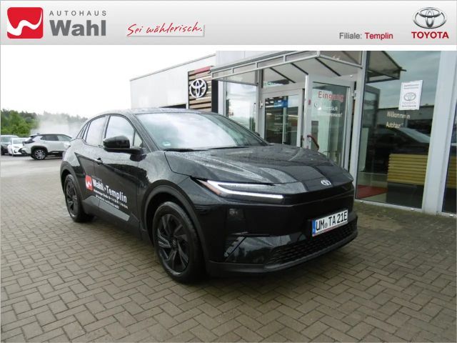 Toyota C-HR+
