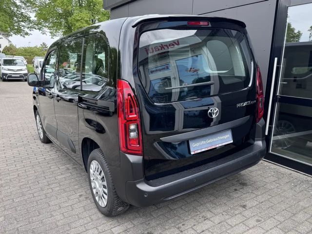 Toyota Proace City