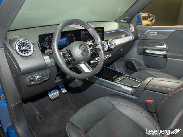 Mercedes-Benz GLB 220