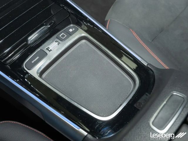 Mercedes-Benz GLB 220
