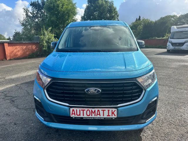 Ford Grand Tourneo