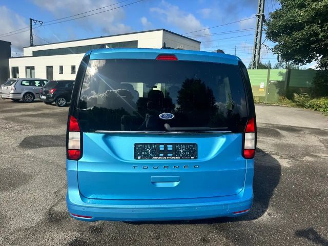 Ford Grand Tourneo