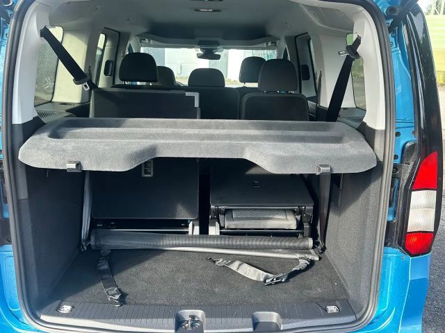 Ford Grand Tourneo