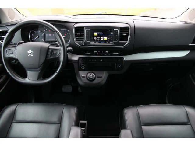 Peugeot Traveller