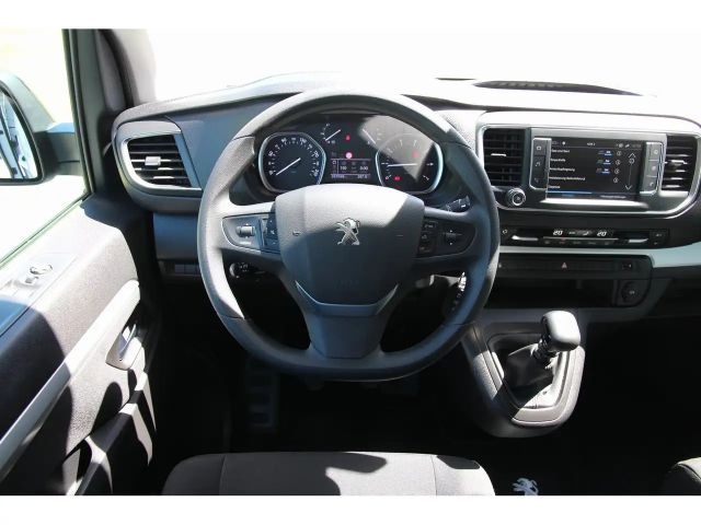 Peugeot Traveller