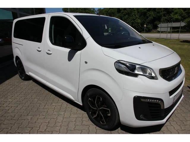 Peugeot Traveller
