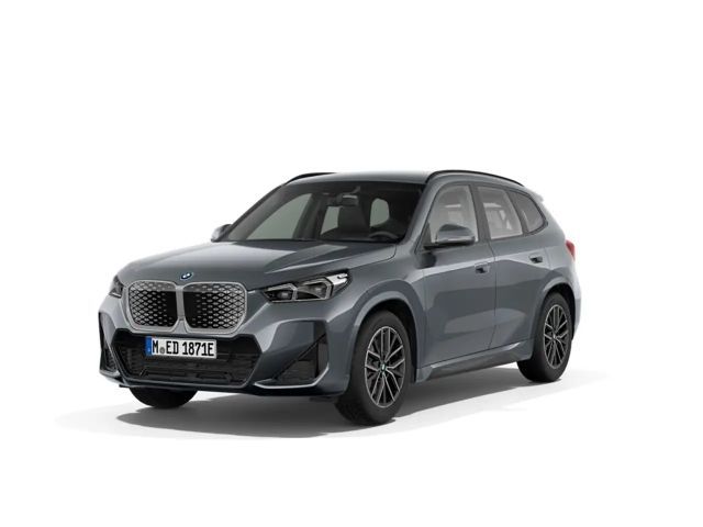 BMW iX1 xDrive30 M Sport HUD AHK Dri.Ass.Prof. AC-Laden 2025 Elektrisch