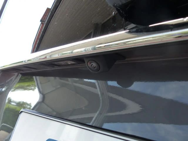 Ford Grand Tourneo