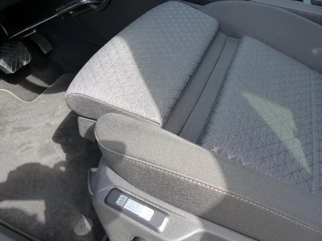 Ford Grand Tourneo
