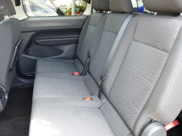 Ford Grand Tourneo