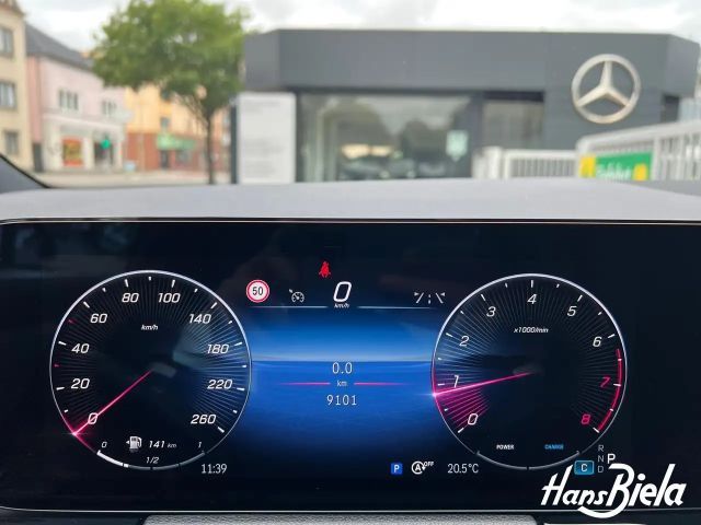 Mercedes-Benz GLA 180