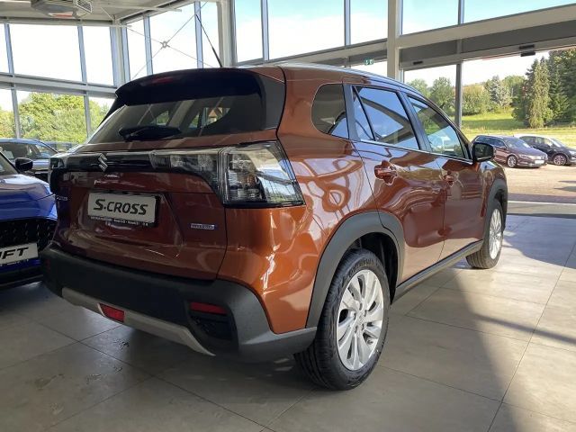 Suzuki S-Cross