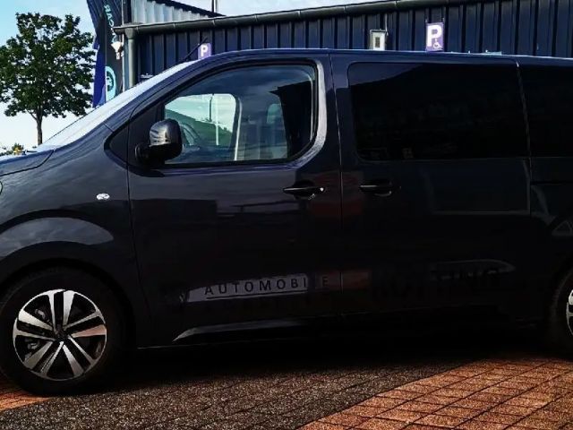 Peugeot Traveller