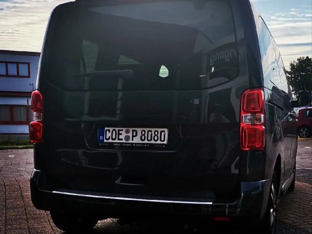 Peugeot Traveller