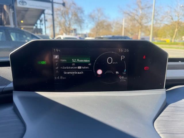Toyota C-HR+