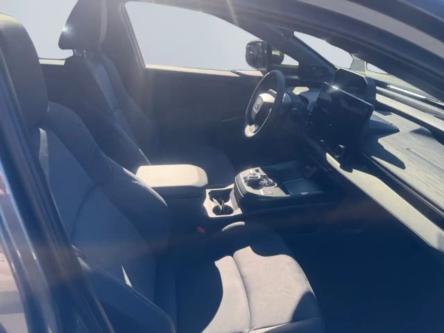 Toyota C-HR+