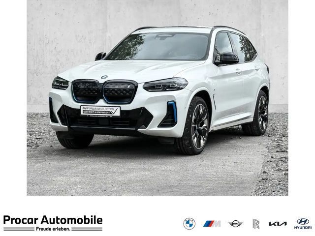 BMW iX3 HUD PANO ACC 360°KAM RFK NAVI Standh. LED 2023 Elektrisch