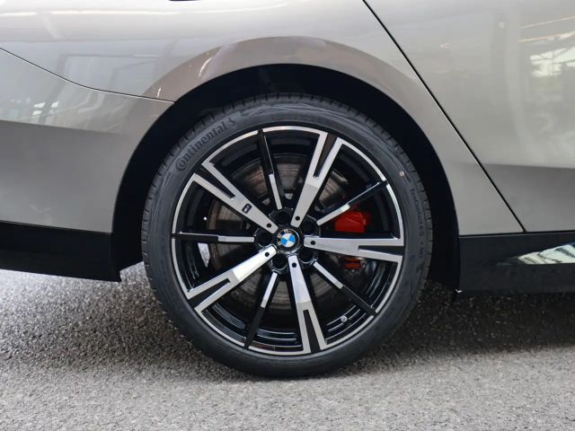 BMW 550
