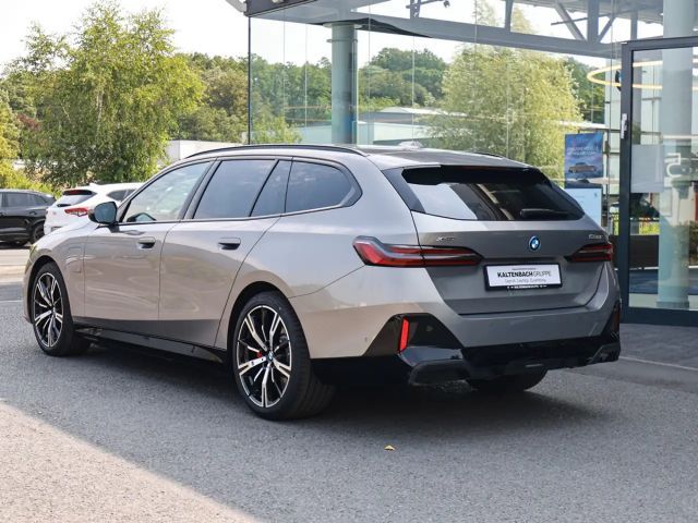 BMW 550