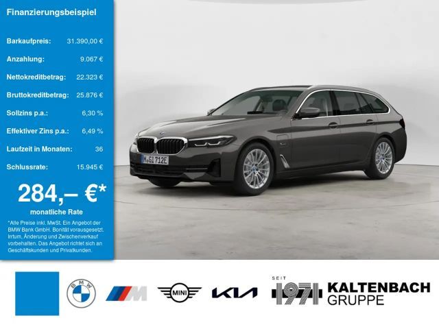 BMW 530 e Touring FACEL. AHK LED ACC W-LAN NAVI 2022 Hybride / Benzine