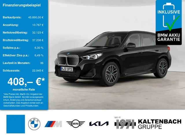 BMW iX1 eDrive20 PANO AHK HUD 360° LED ACC NAVI 2025 Elektrisch