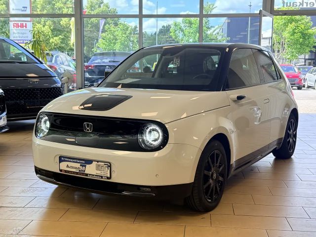 Honda e
