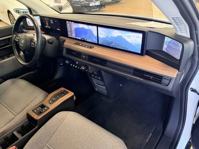 Honda e