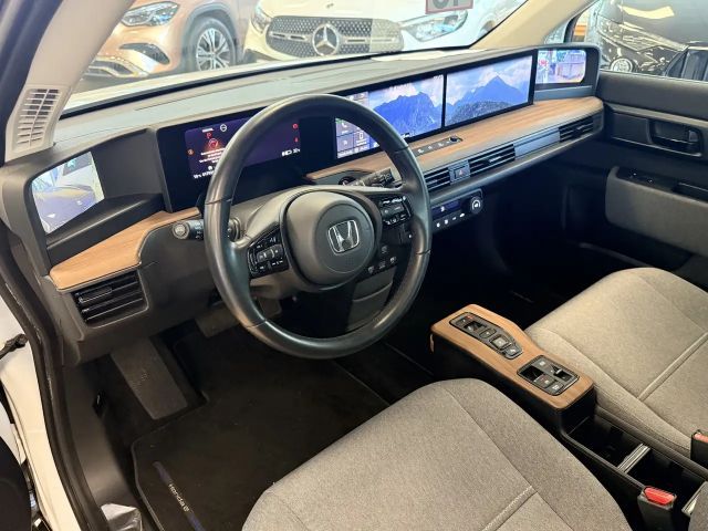 Honda e
