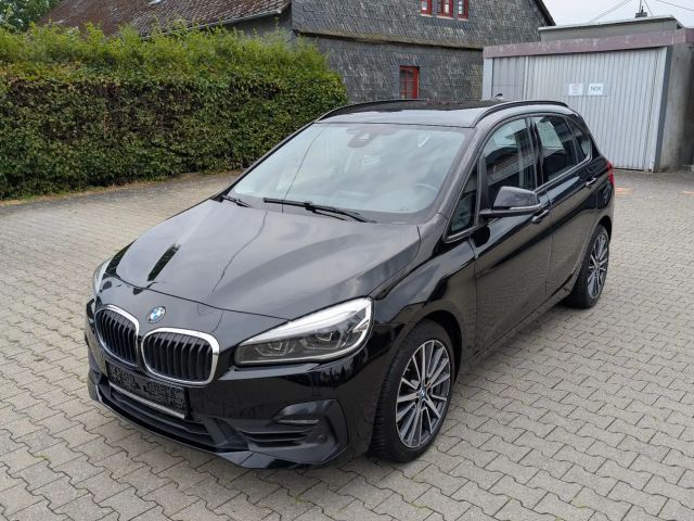 BMW 220 2 Active Tourer 220 i Advantage 2021 Benzine