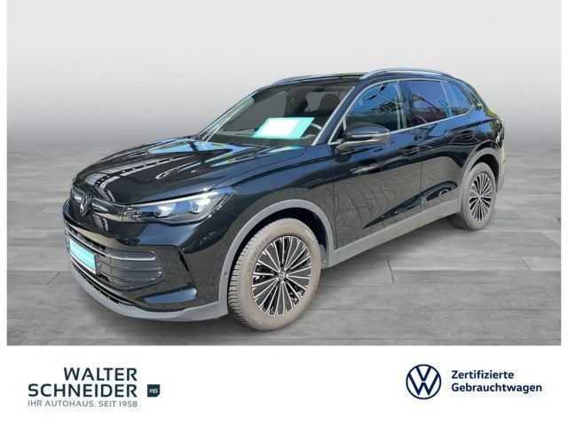 Volkswagen Tiguan 1.5 eTSI DSG Goal Navi IQ.Light AHK 2025 Benzine