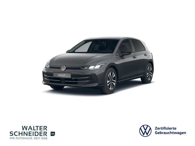 Volkswagen Golf 1.5 eTSI DSG Energy AHK Navi LED ACC SHZ RF 2025 Benzine