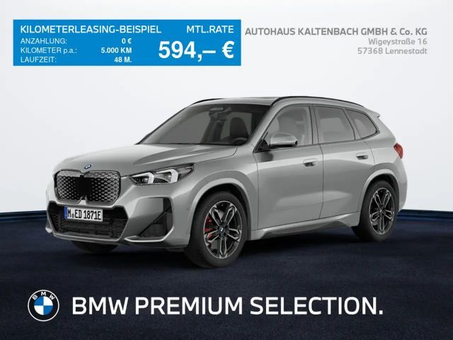 BMW iX1 xDrive30 M-Sport Pro PANO AHK HUD 360° 2025 Elektrisch