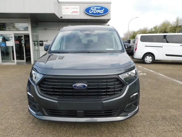 Ford Grand Tourneo