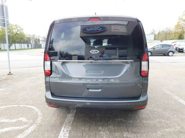 Ford Grand Tourneo