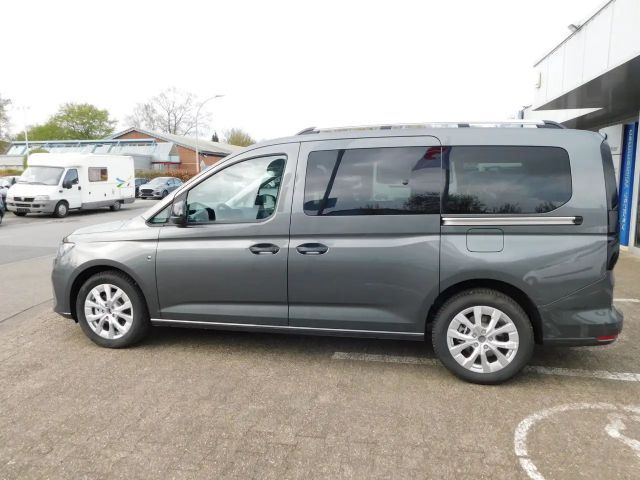 Ford Grand Tourneo