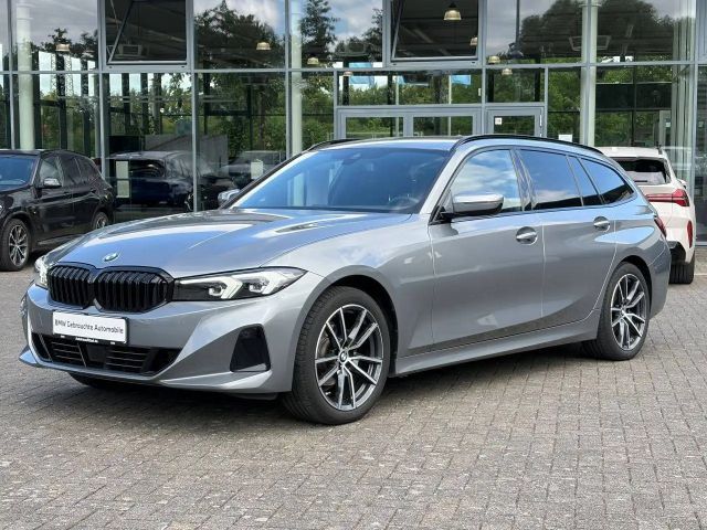 BMW 318 318 i Aut. Touring / AHK schwenkbar / Sportsitze 2023 Benzine
