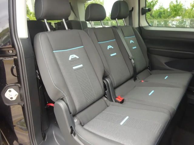 Ford Grand Tourneo