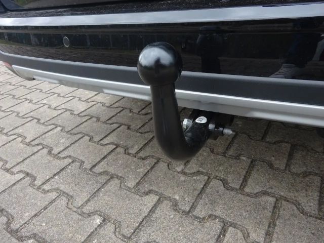 Ford Grand Tourneo