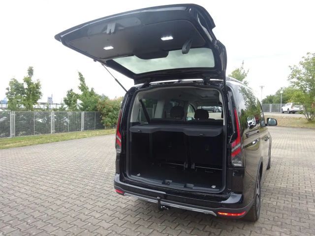 Ford Grand Tourneo
