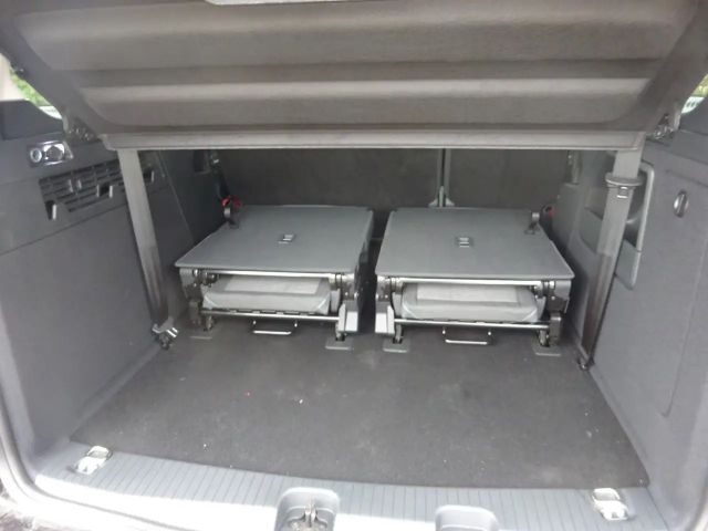 Ford Grand Tourneo