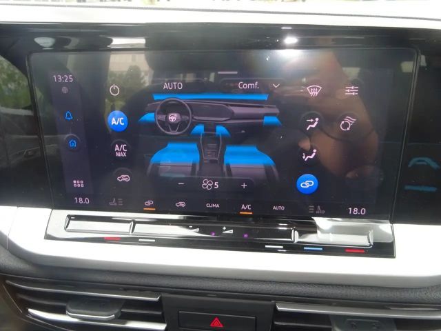 Ford Grand Tourneo