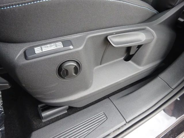 Ford Grand Tourneo