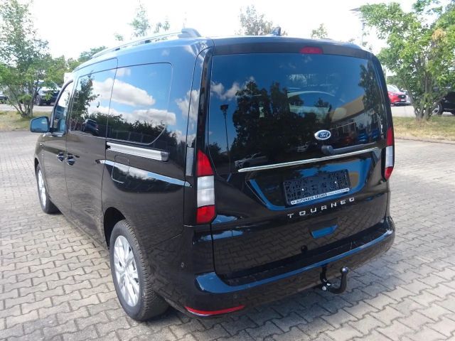 Ford Grand Tourneo