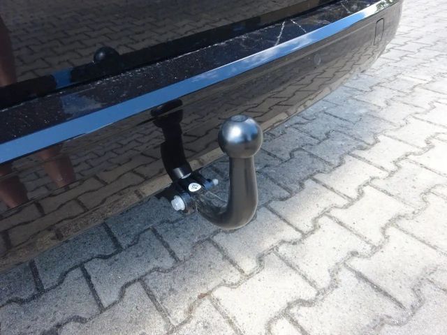 Ford Grand Tourneo