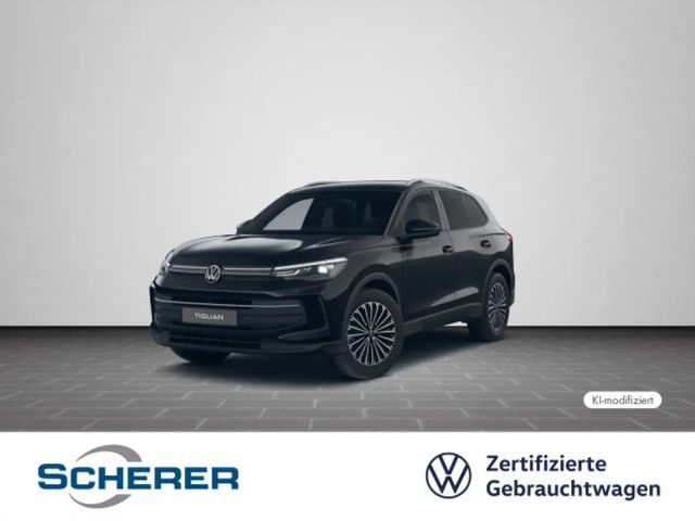 Volkswagen Tiguan Life 1.5 e TSI SHZ 18ZOLL ALLWETTER AHK 2025 Benzine