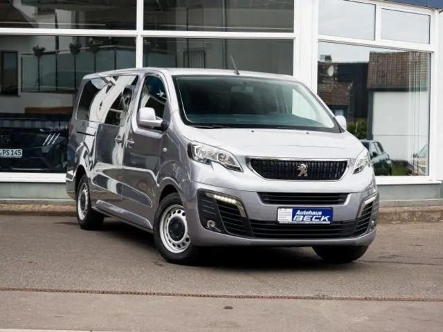 Peugeot Traveller