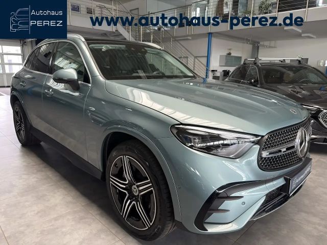 Mercedes-Benz GLC 300 GLC 300 e 4M AMG PREMIUM FAHRASSTIST PAKET+ PANO 2024 Hybride / Benzine